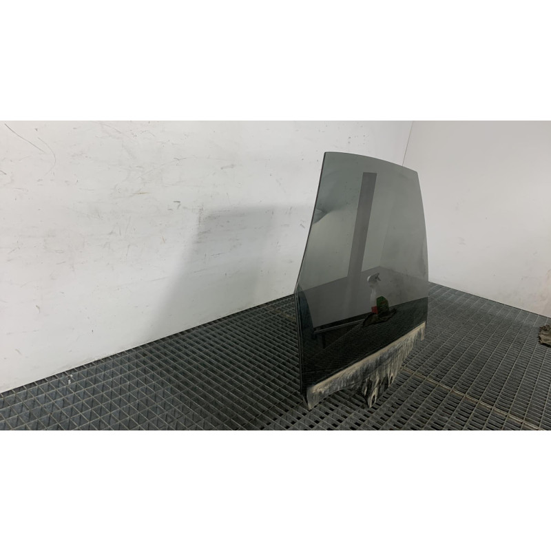 Vitre arriere droit CITROEN C4 PICASSO 2 Photo n°1