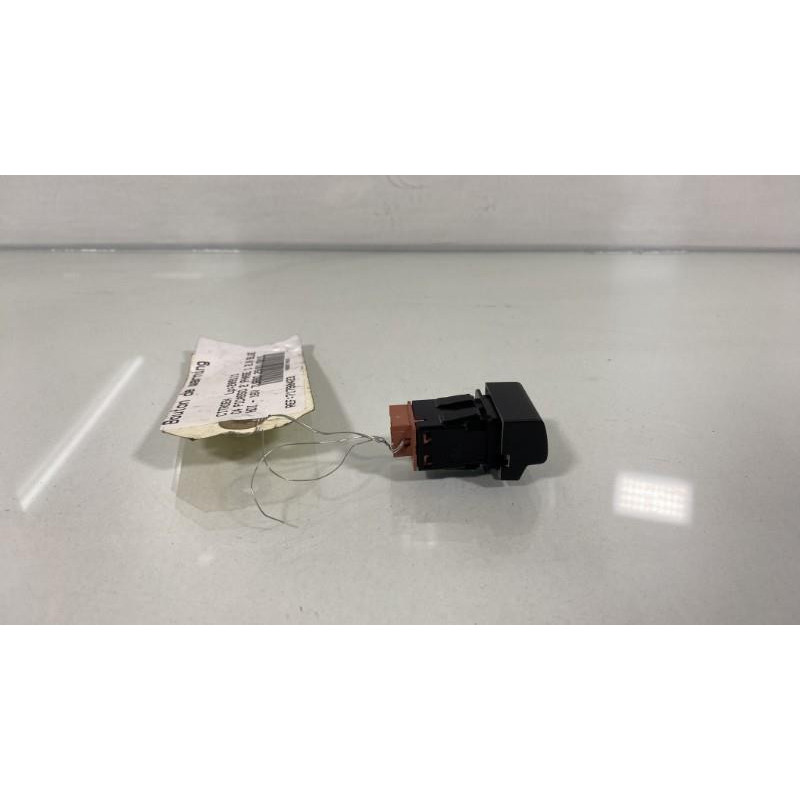 Bouton de warning CITROEN C4 PICASSO 2 Photo n°3