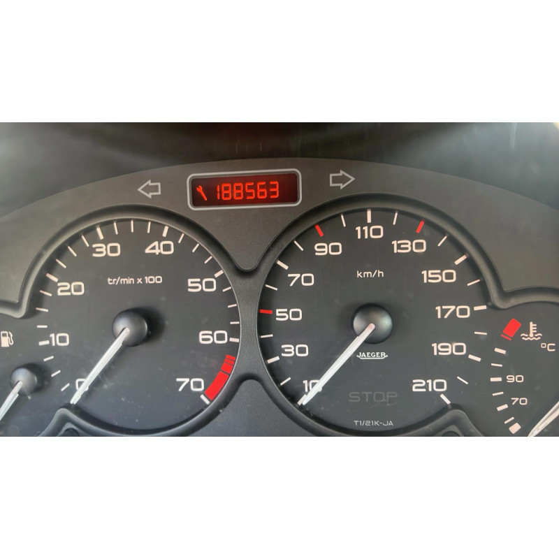 Pretensionneur de ceinture avant droit PEUGEOT 206 Photo n°5