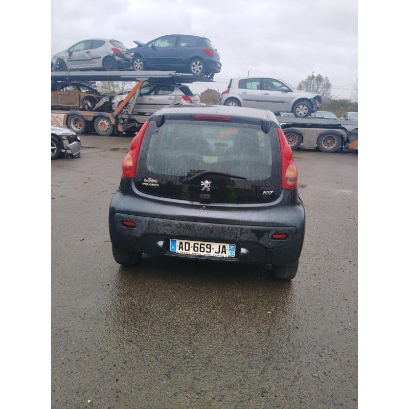 Porte avant droit PEUGEOT 107 Photo n°9
