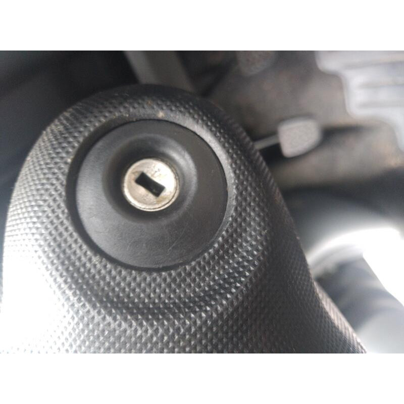 Porte avant droit PEUGEOT 107 Photo n°17