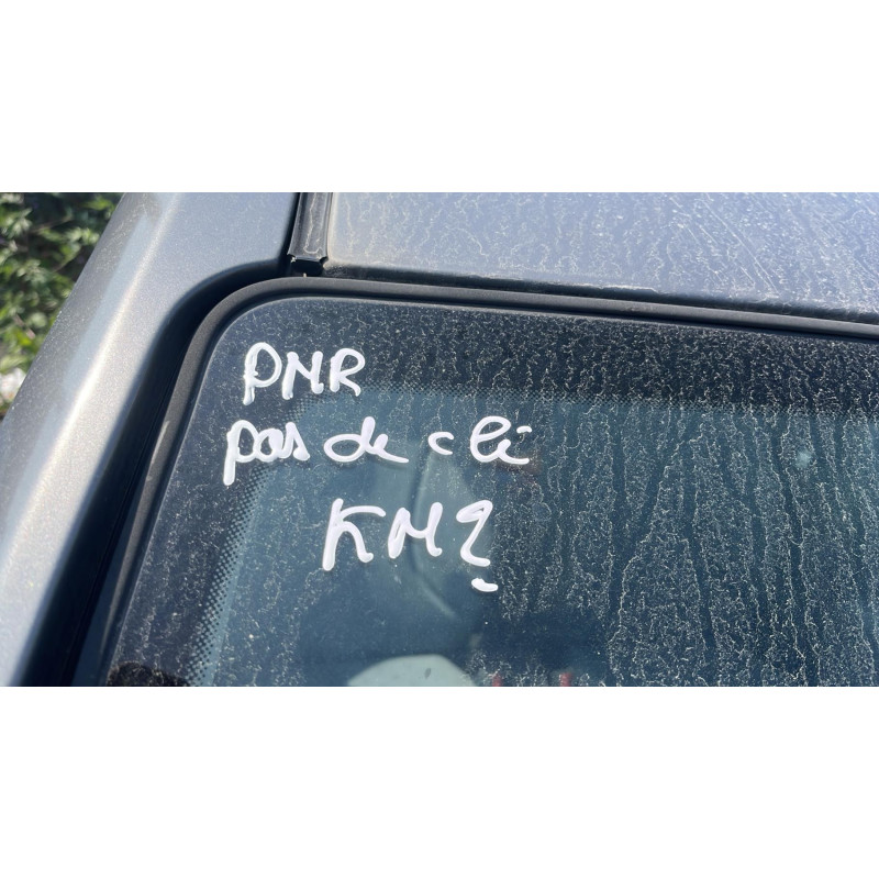 Calandre NISSAN MICRA 3 Photo n°4