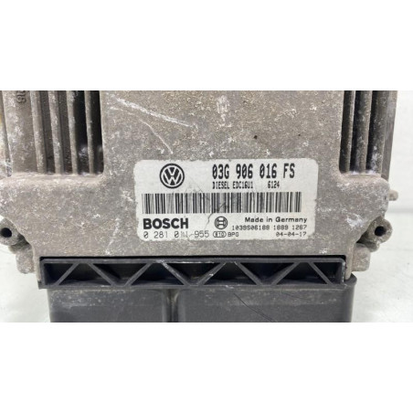 Calculateur moteur VOLKSWAGEN GOLF 5