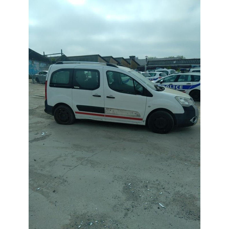 Interrupteur de leve vitre avant gauche CITROEN BERLINGO 2 Photo n°15