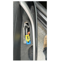 Bouton de coffre PEUGEOT 308 1