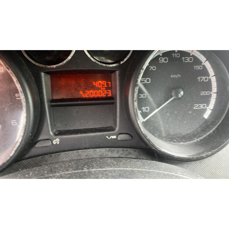 Bouton de coffre PEUGEOT 308 1 Photo n°5
