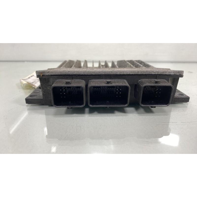 Calculateur moteur RENAULT CLIO 3 Photo n°3