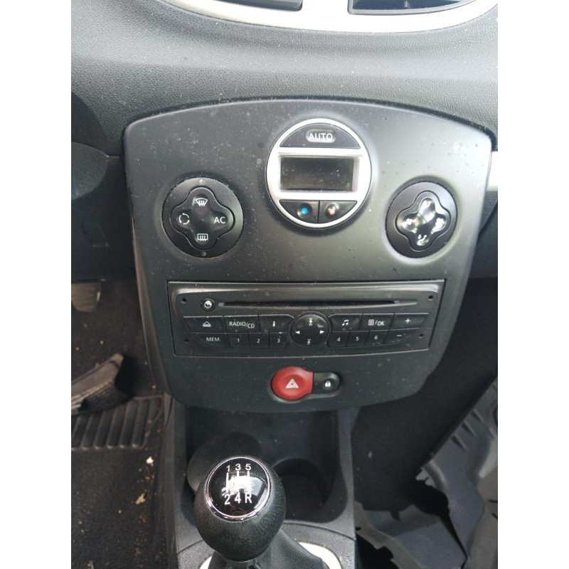 Calculateur moteur RENAULT CLIO 3 Photo n°13