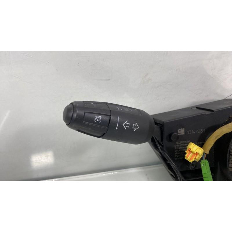 Com (Bloc Contacteur Tournant+Commodo Essuie Glace+Commodo Phare) OPEL CORSA D Photo n°8