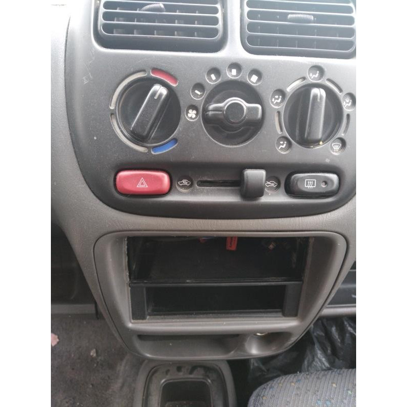 Feu arriere principal droit (feux) SUZUKI IGNIS 1 Photo n°8