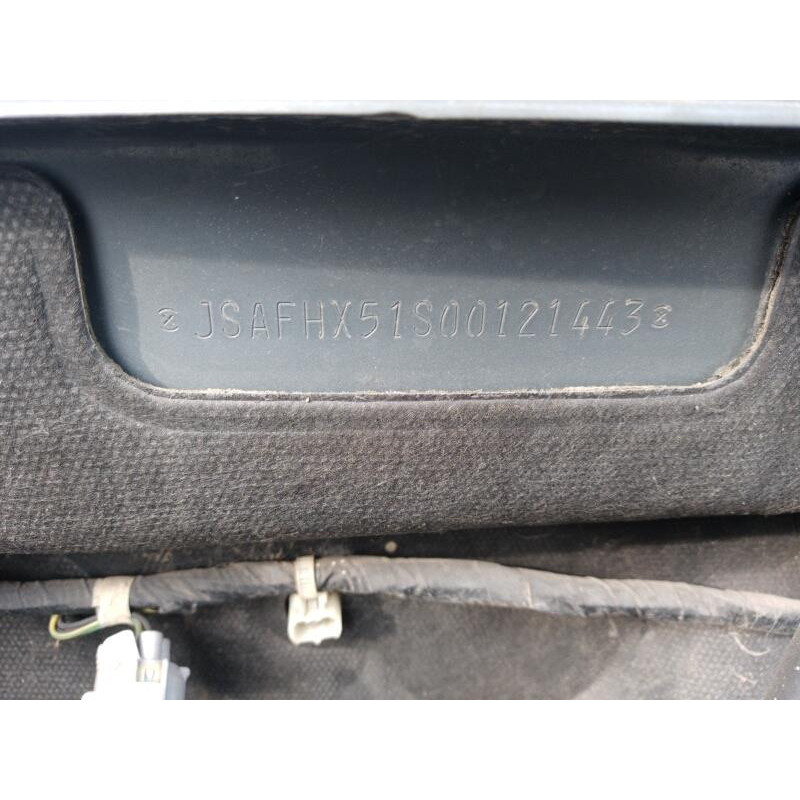 Feu arriere principal gauche (feux) SUZUKI IGNIS 1 Photo n°10
