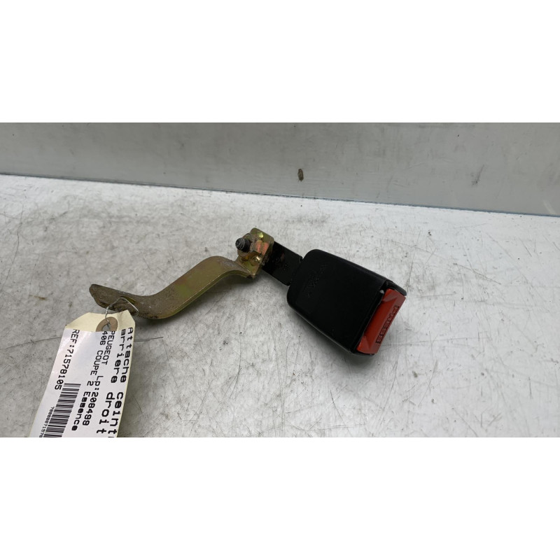 Attache ceinture arriere droit PEUGEOT 406 Photo n°2