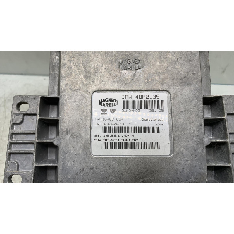 Calculateur moteur PEUGEOT 406 Photo n°1