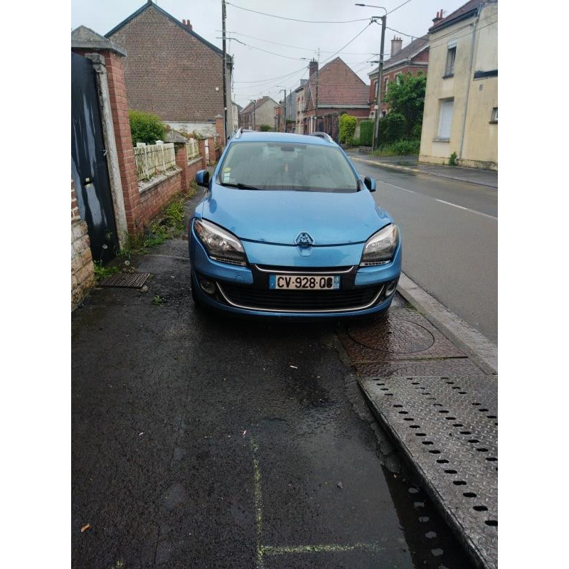 Pare choc arriere RENAULT MEGANE 3 Photo n°13