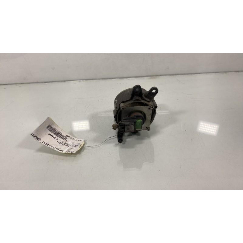 Anti brouillard gauche (feux) AUDI A4 2 Photo n°2