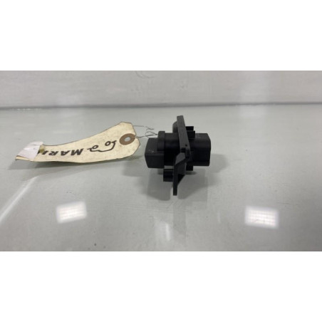 Bouton de warning FORD FIESTA 5 Photo n°1