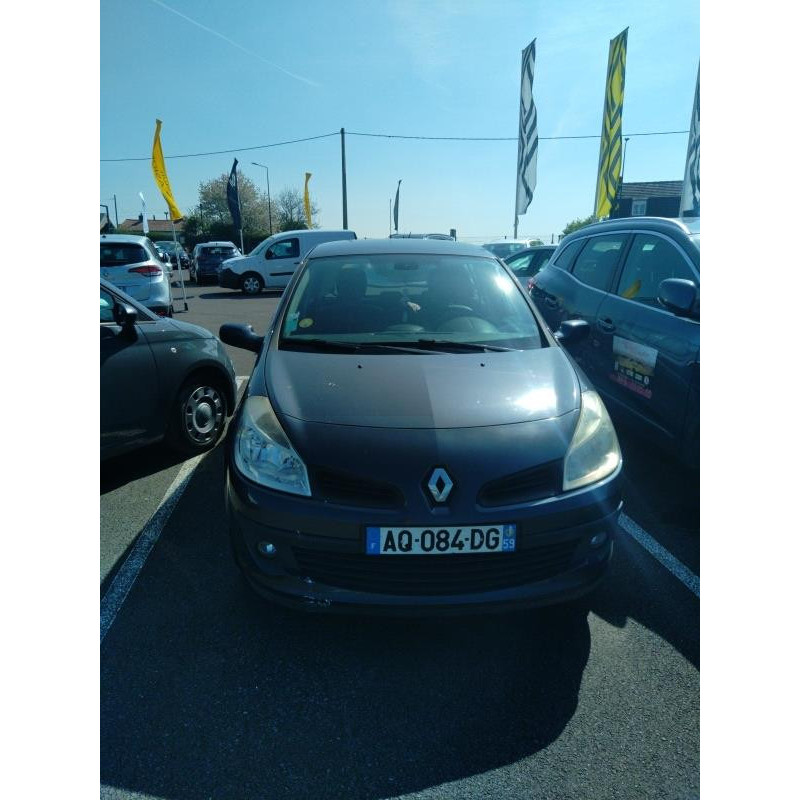 Aile avant gauche RENAULT CLIO 3 Photo n°7