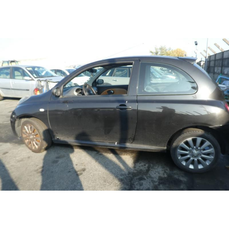 Feu arriere stop central NISSAN MICRA 3 Photo n°4