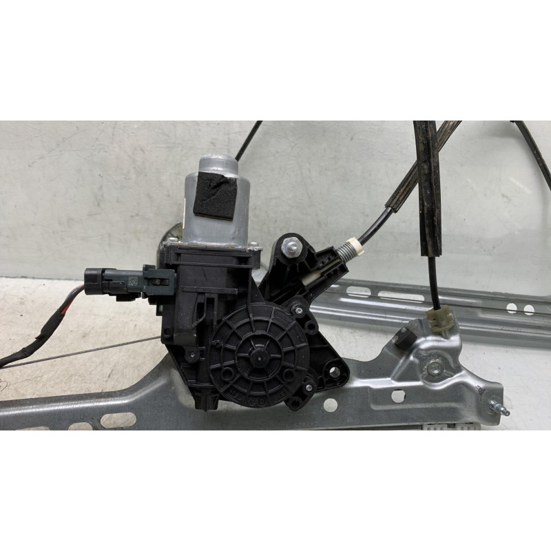 Leve vitre electrique avant gauche RENAULT MEGANE 4 Photo n°6