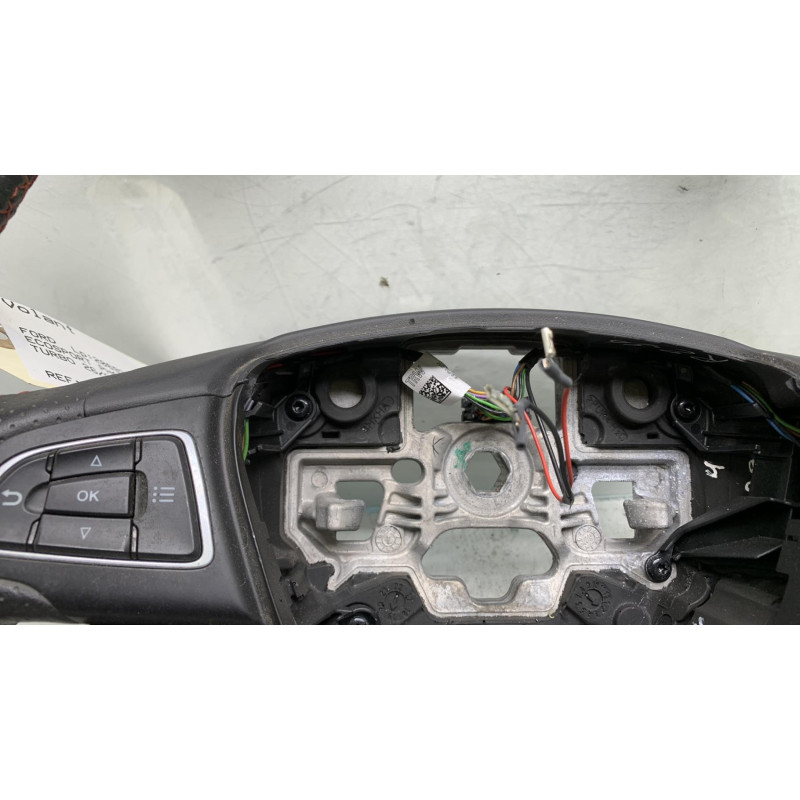 Volant FORD ECOSPORT Photo n°7