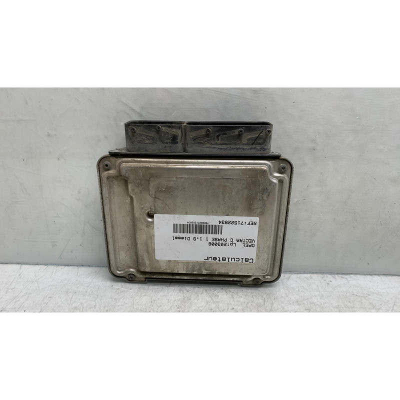 Calculateur moteur OPEL VECTRA C Photo n°1