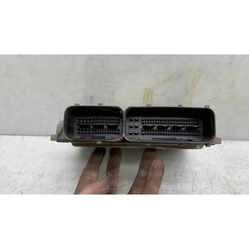Calculateur moteur OPEL VECTRA C Photo n°3