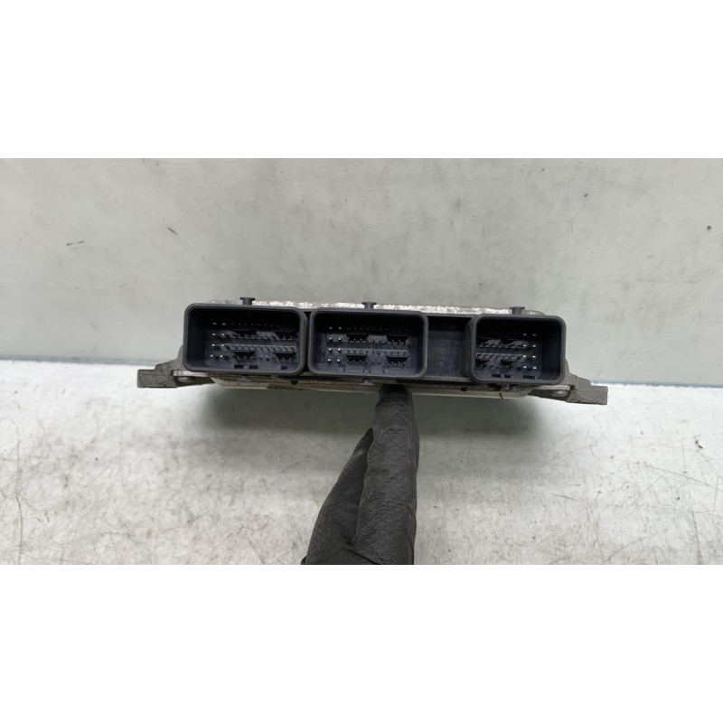 Calculateur moteur RENAULT MEGANE 2 Photo n°1