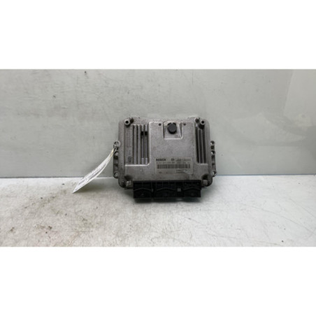 Calculateur moteur RENAULT MEGANE 2