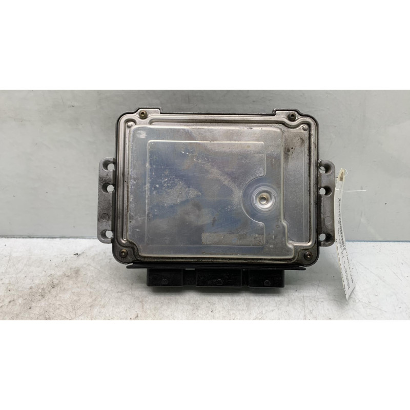 Calculateur moteur RENAULT MEGANE 2 Photo n°4