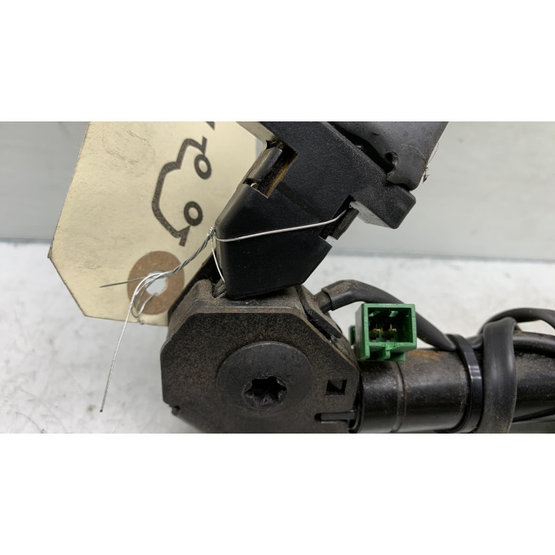 Pretensionneur de ceinture avant gauche OPEL ASTRA G Photo n°2