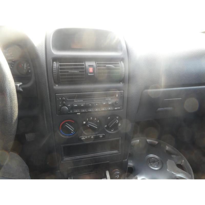 Pretensionneur de ceinture avant gauche OPEL ASTRA G Photo n°9