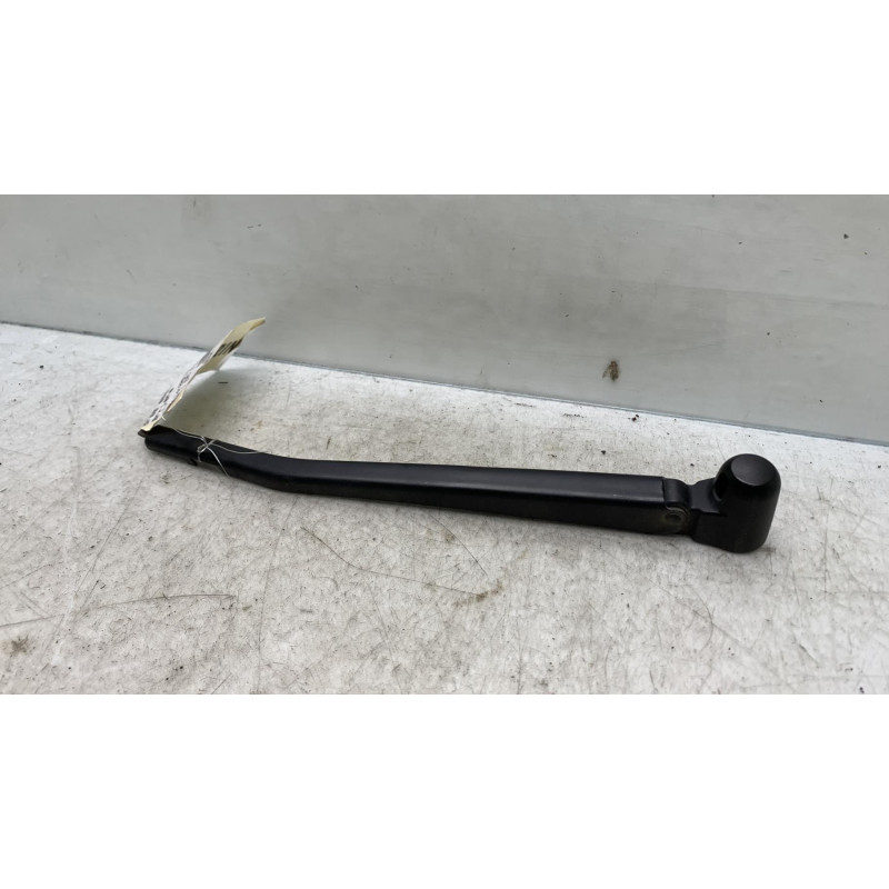 Bras essuie glace arriere BMW SERIE 1 E81 Photo n°2