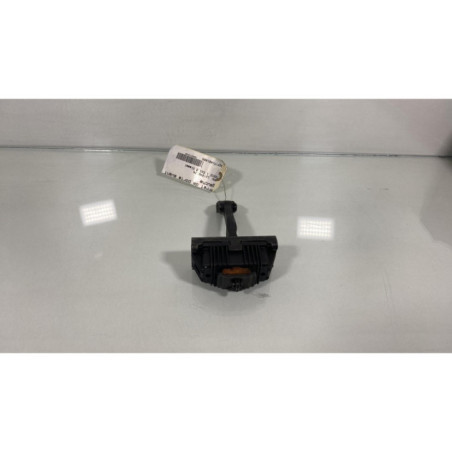 Arret de porte avant gauche BMW SERIE 1 E81
