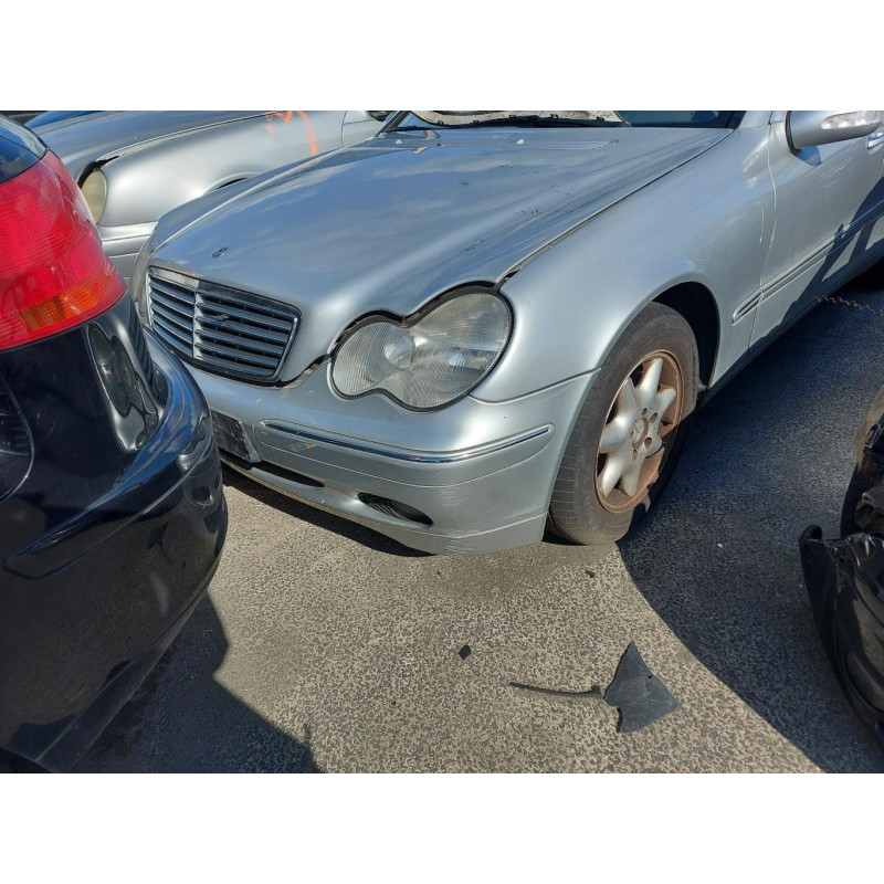 Calandre MERCEDES CLASSE C 203 Photo n°11
