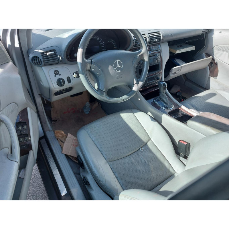 Calandre MERCEDES CLASSE C 203 Photo n°20
