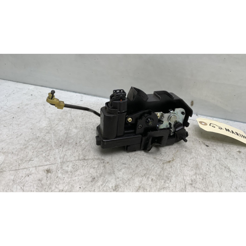 Serrure arriere gauche HYUNDAI GETZ Photo n°3