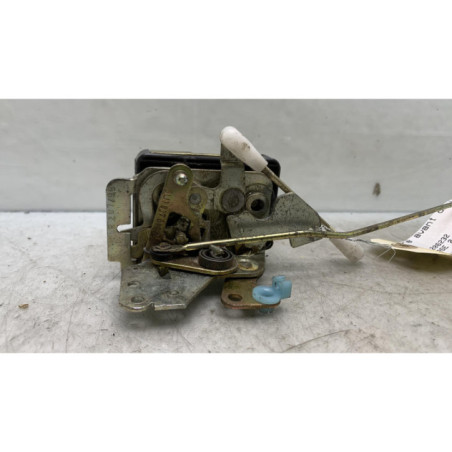 Serrure avant droit SKODA FELICIA Photo n°1