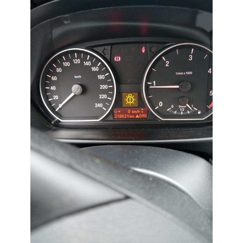 Interrupteur de leve vitre avant droit BMW SERIE 1 E87 Photo n°7