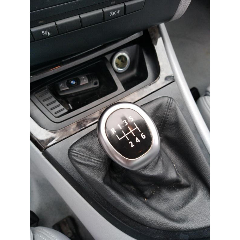 Interrupteur de leve vitre avant droit BMW SERIE 1 E87 Photo n°10