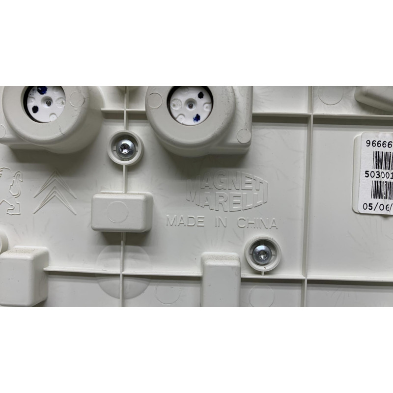 Compteur PEUGEOT 206+ Photo n°1