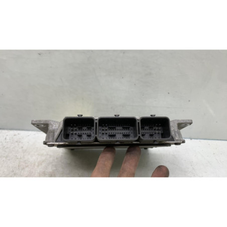 Calculateur moteur PEUGEOT 206 Photo n°1