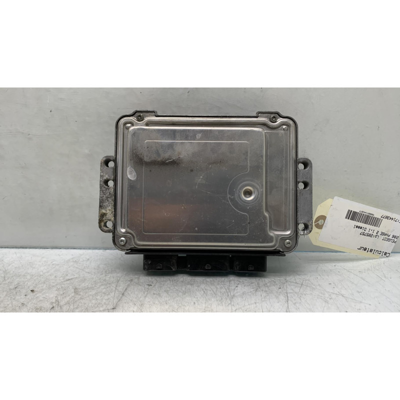 Calculateur moteur PEUGEOT 206 Photo n°1