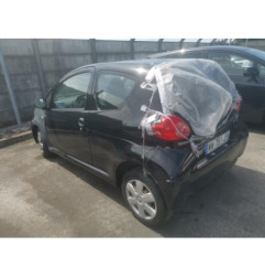 Leve vitre electrique avant gauche TOYOTA AYGO 1