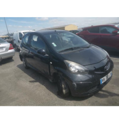 Leve vitre electrique avant gauche TOYOTA AYGO 1