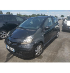 Leve vitre electrique avant gauche TOYOTA AYGO 1