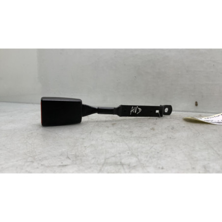 Attache ceinture avant droit SKODA FABIA 2