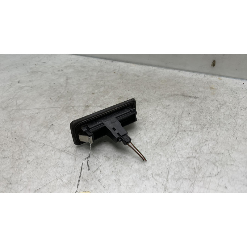 Bouton de coffre SKODA FABIA 2 Photo n°1