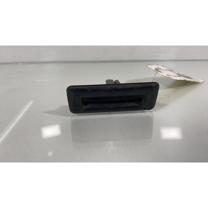 Bouton de coffre SKODA FABIA 2 Photo n°3