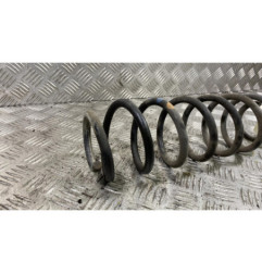 Ressort de suspension arriere droit SKODA FABIA 2