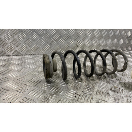 Ressort de suspension arriere gauche SKODA FABIA 2 Photo n°1
